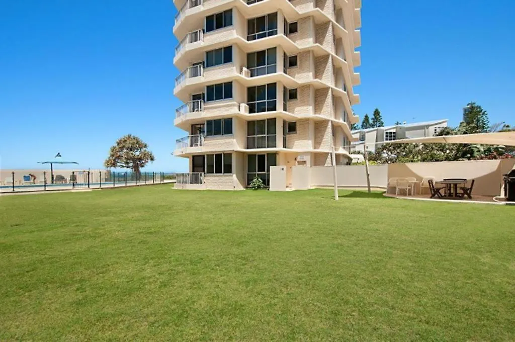 Absolute Beachfront Apartment Gold Coast