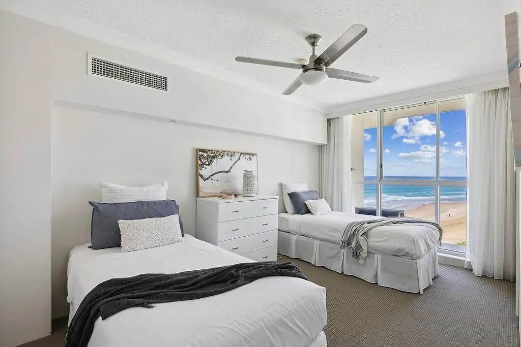 Absolute Beachfront Apartment Gold Coast Australia