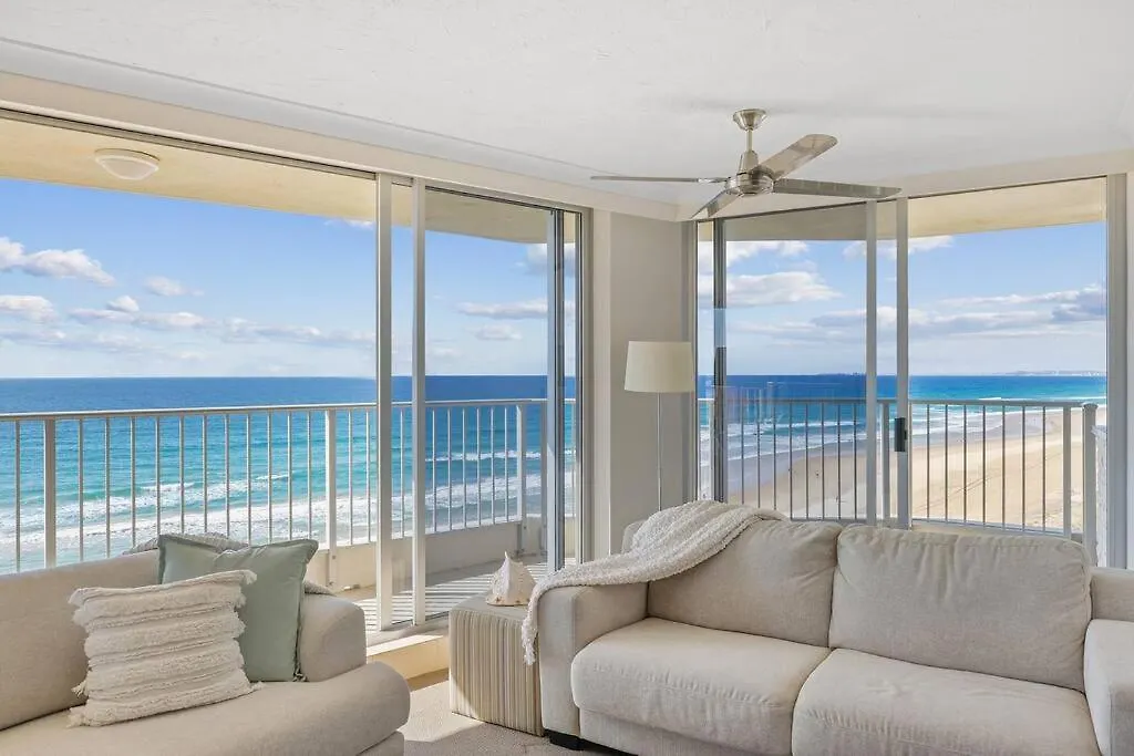 Absolute Beachfront Apartment Gold Coast