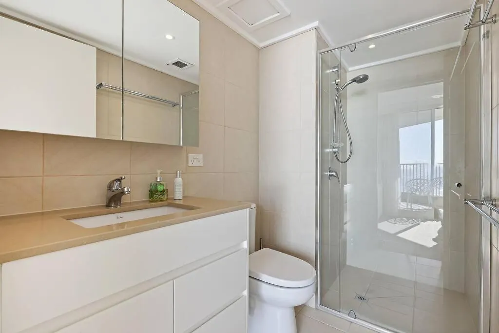 Absolute Beachfront Apartment Gold Coast